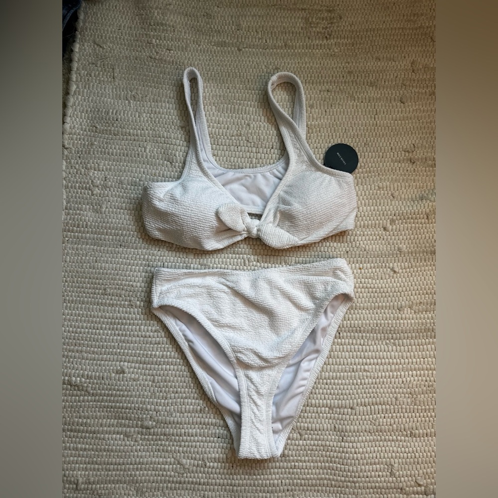 NWT LULUS WHITE TEXTURED BIKINI SET